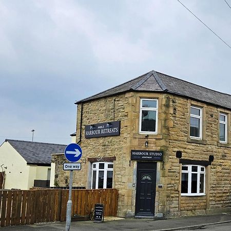 Amble Harbour Retreats Hotel Bagian luar foto