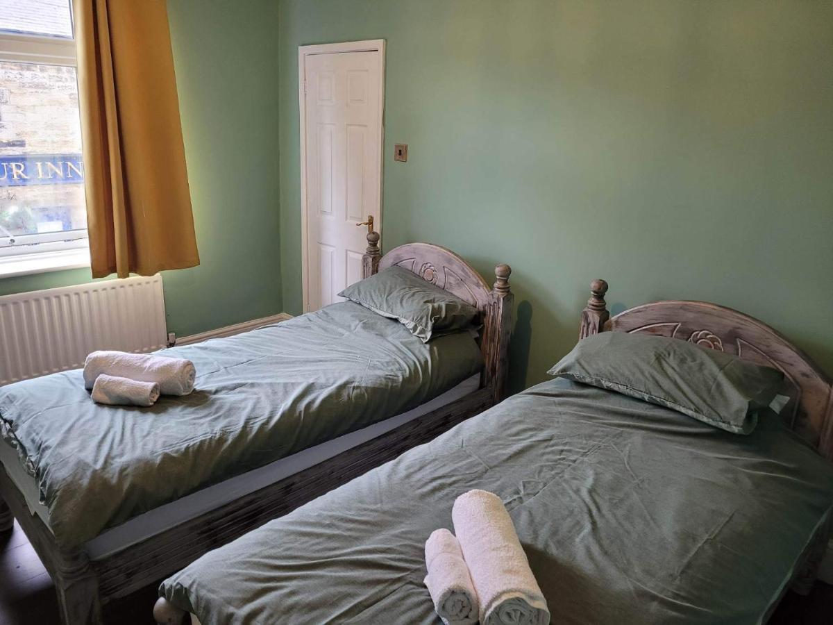 Amble Harbour Retreats Hotel Bagian luar foto