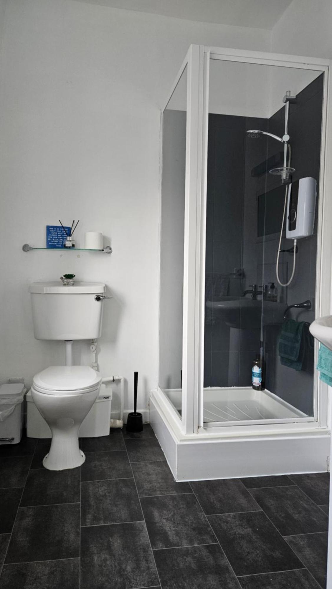 Amble Harbour Retreats Hotel Bagian luar foto