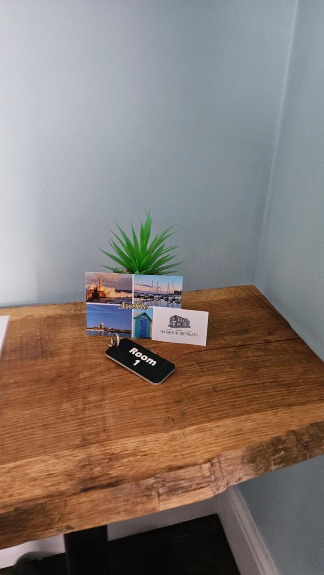 Amble Harbour Retreats Hotel Bagian luar foto