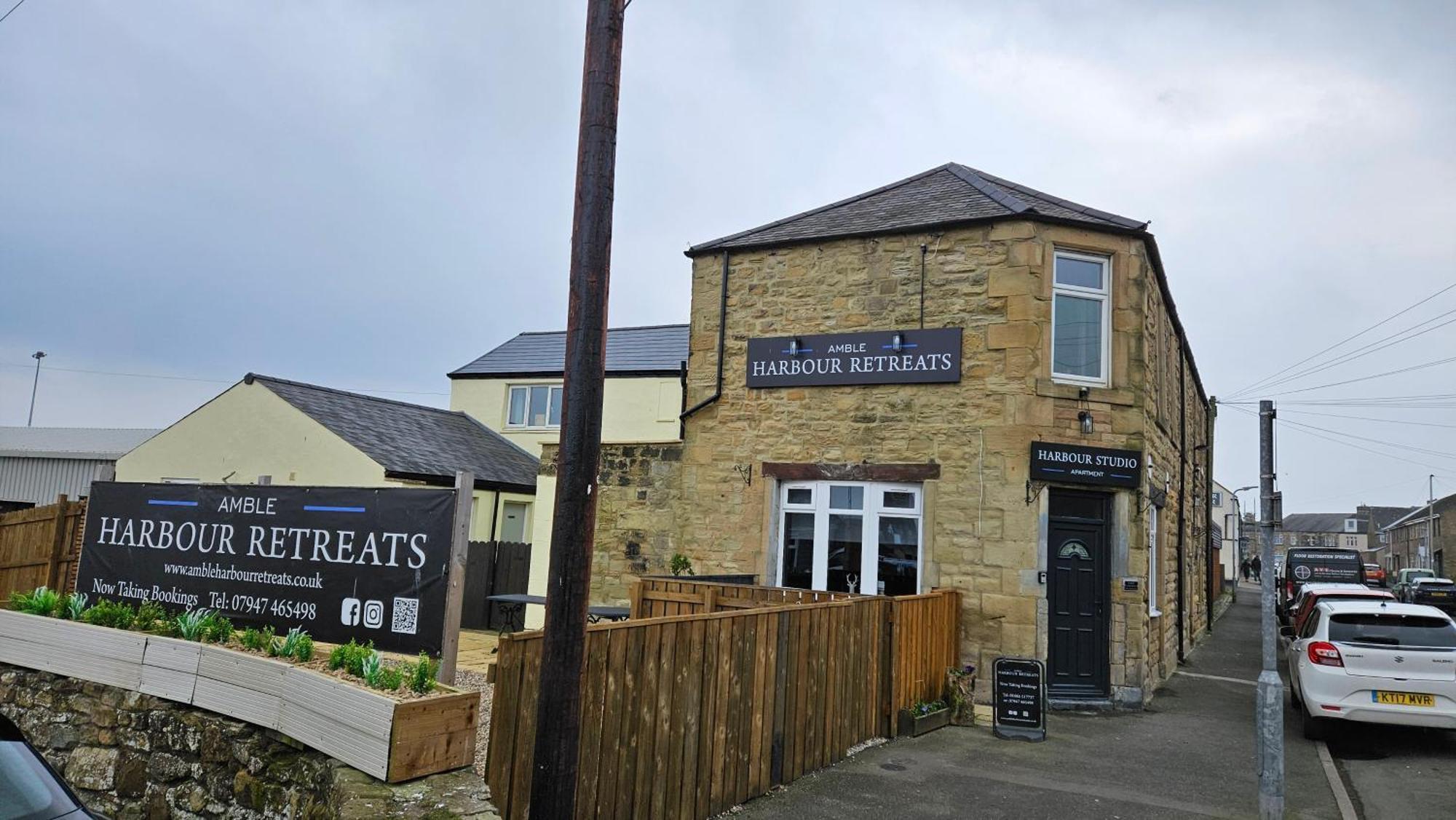 Amble Harbour Retreats Hotel Bagian luar foto