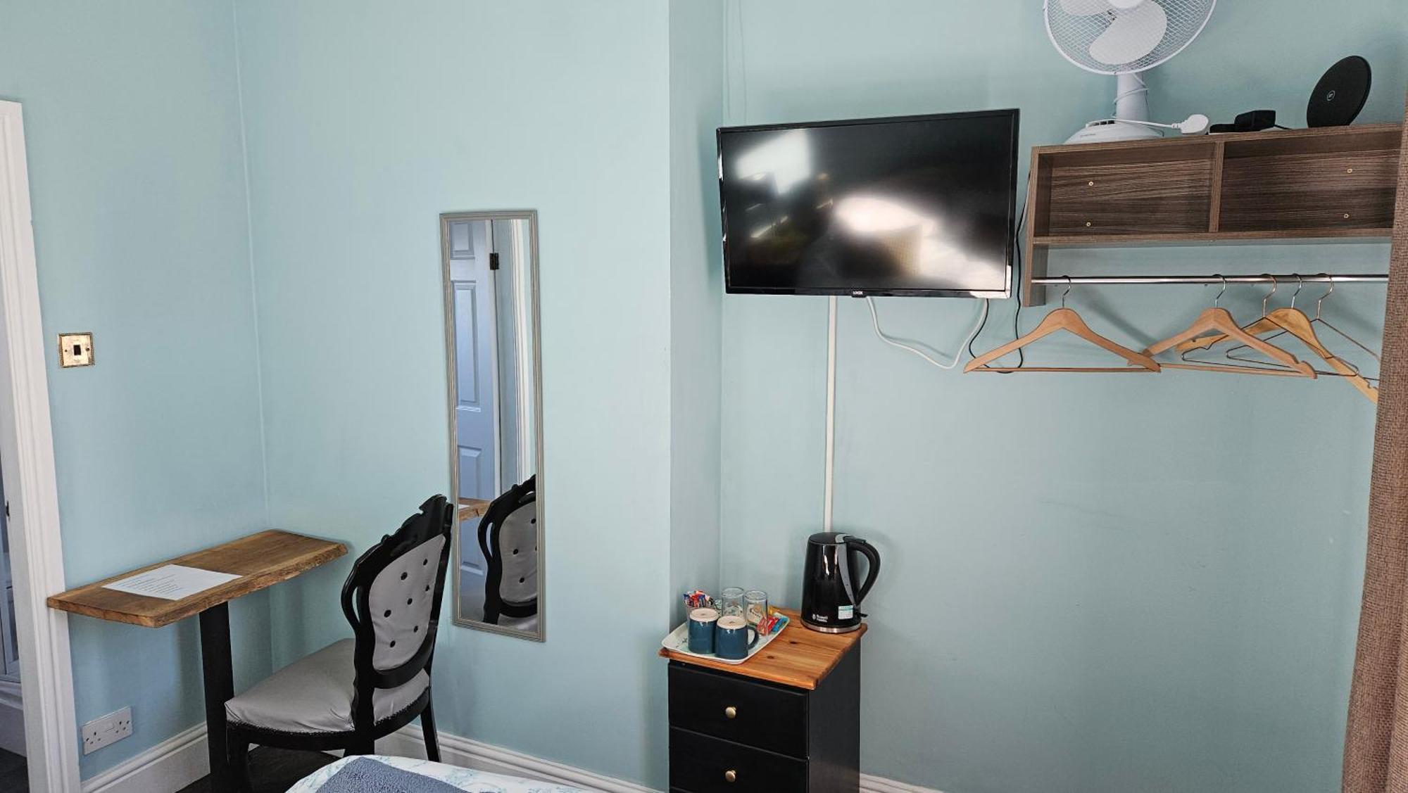 Amble Harbour Retreats Hotel Bagian luar foto