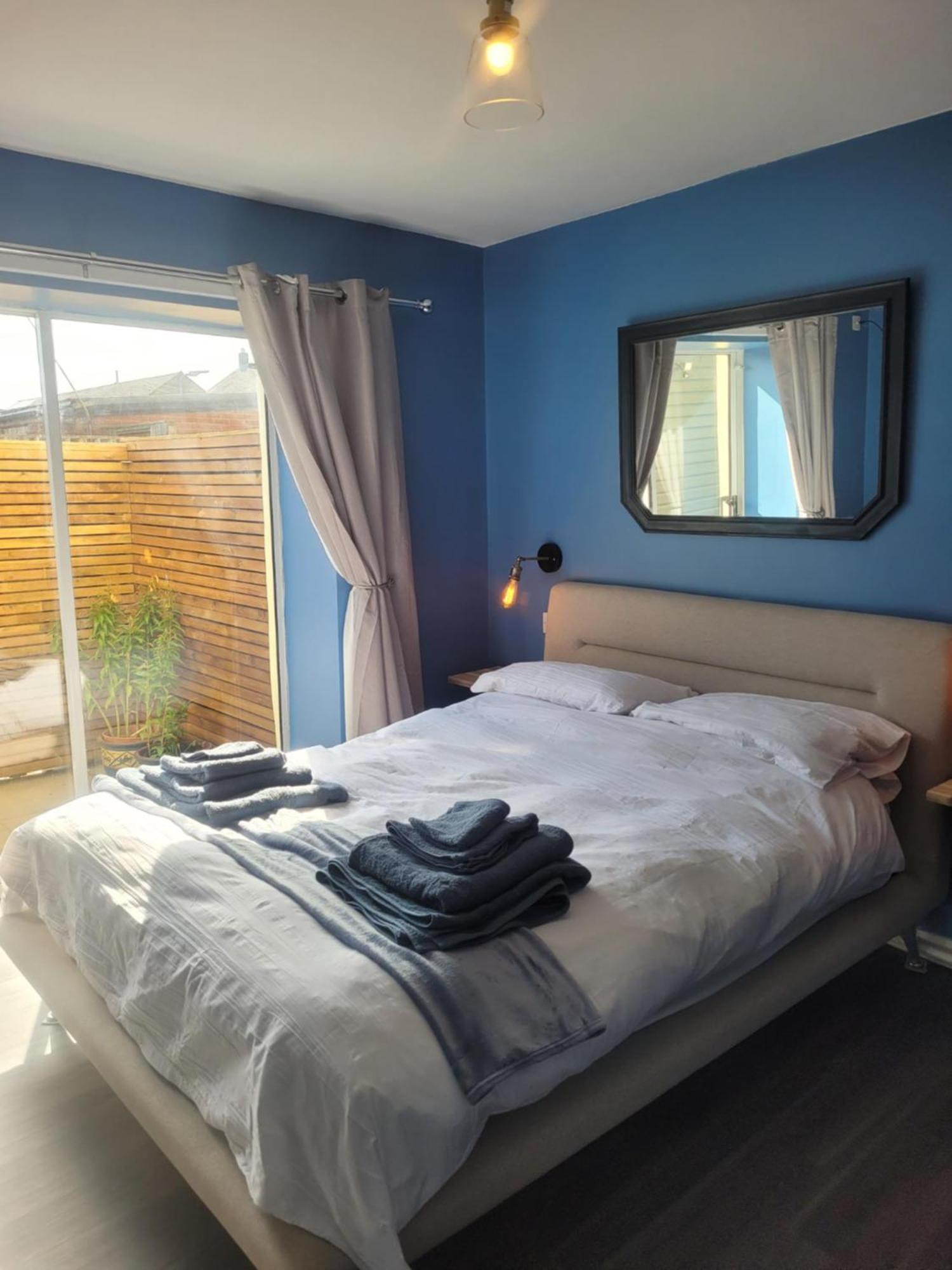 Amble Harbour Retreats Hotel Bagian luar foto