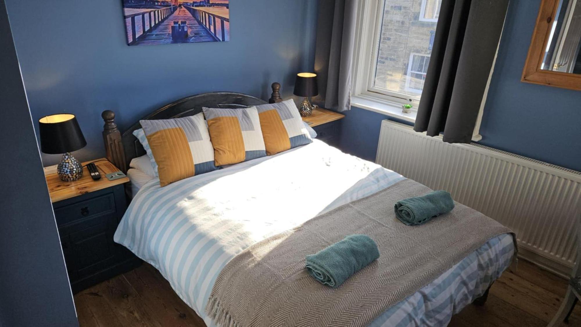 Amble Harbour Retreats Hotel Bagian luar foto